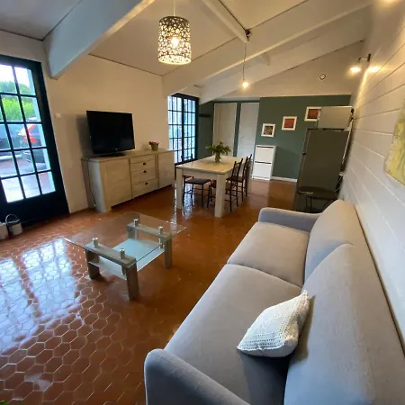 Les Ecuries Du Faubourg *