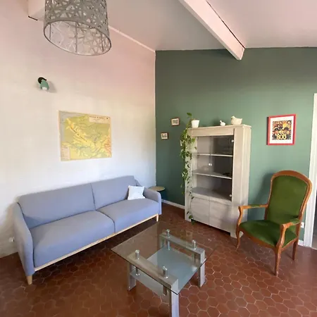 Les Ecuries Du Faubourg Holiday home Bethune