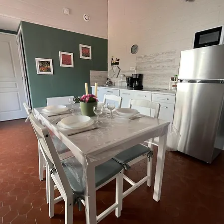 Les Ecuries Du Faubourg Holiday home *